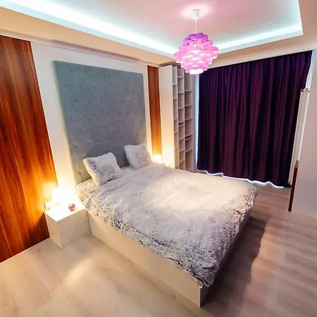 Your City Center Accomodation דירה קלוז'-נאפוקה