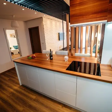 Your City Center Accomodation דירה