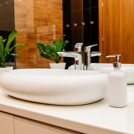 Your City Center Accomodation דירה