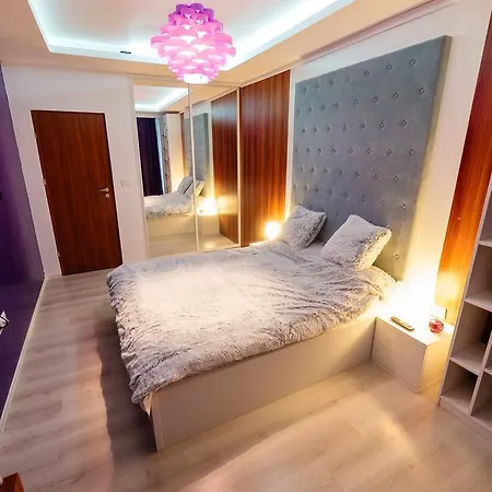 Your City Center Accomodation דירה קלוז'-נאפוקה